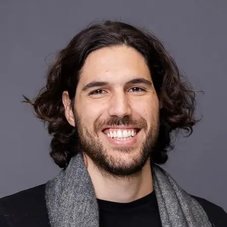 Gil Quadros Flores
